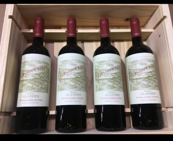 Producto - Caja de Madera Alandes Vertical de Ediciones Paradoux Red Blend by Karim Mussi - 1