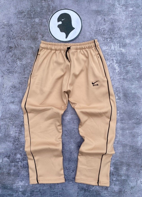 Producto - Pantalon Nike air beige