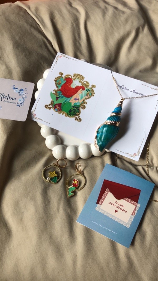 Producto - Combo: collar caracola natural Ariel + 2 tarjetas + aros (a elección)