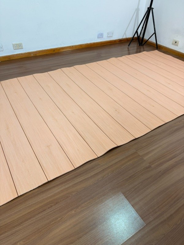 Piso Madera Clara Natural