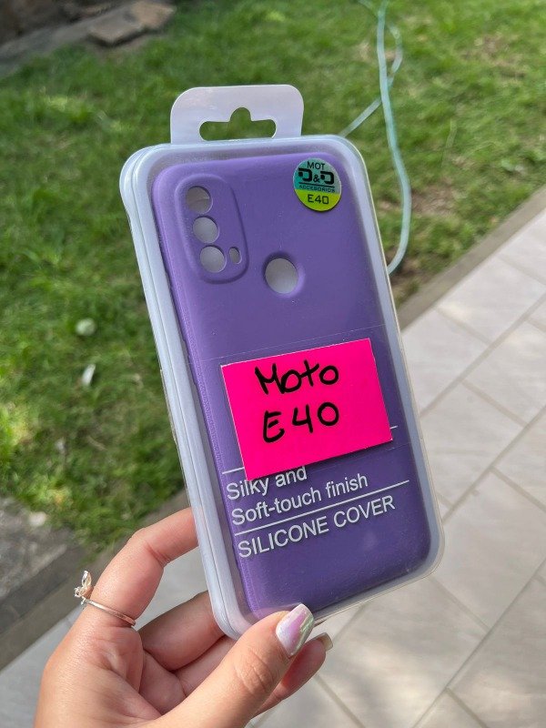 Producto - E40 silicona con felpa violeta