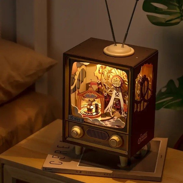 Producto - Robotime Rolife Carnaval al Atardecer (Sunset Carnival) AMT01 - 1