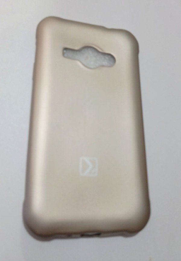 Producto - Funda Silicona Dorado para Samsung J1 Ace