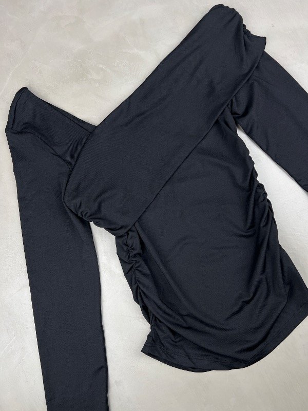 Producto - Black Asymmetric Top - 2