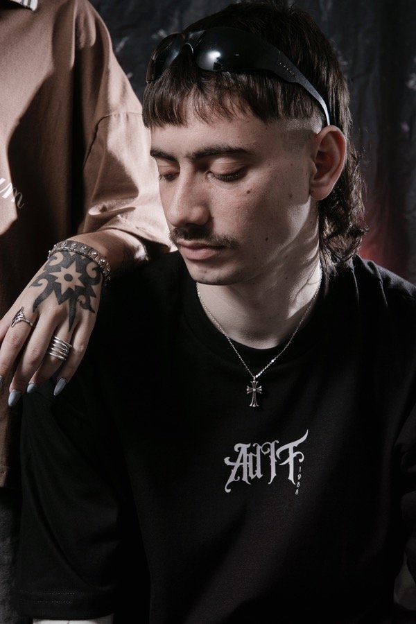 Producto - Remera Oversize, "NIGHT" No Future