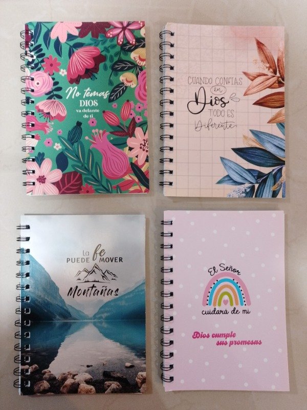 Producto - CUADERNOS anillados 14 x 20 CM (Modelos surtidos)