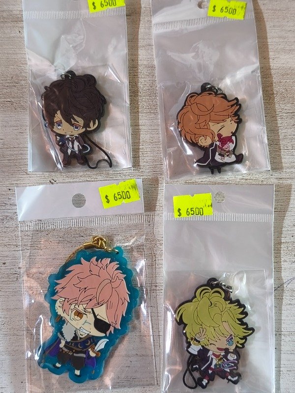 Producto - Diabolik lovers llaveros