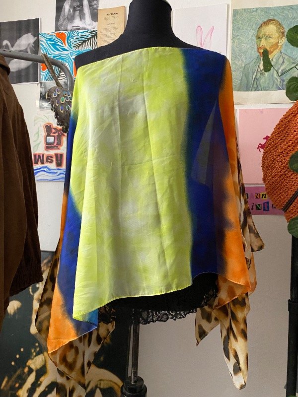 Producto - Top poncho pop