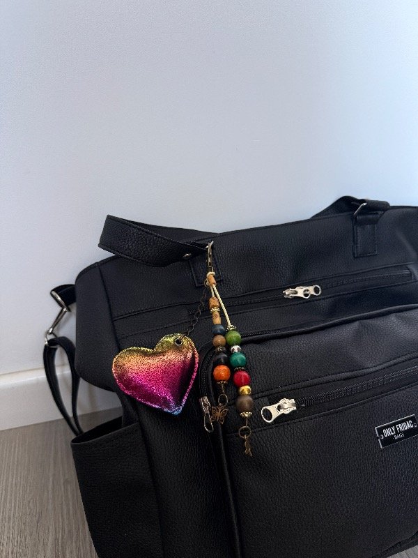 Producto - CHARM CORAZON COLORES