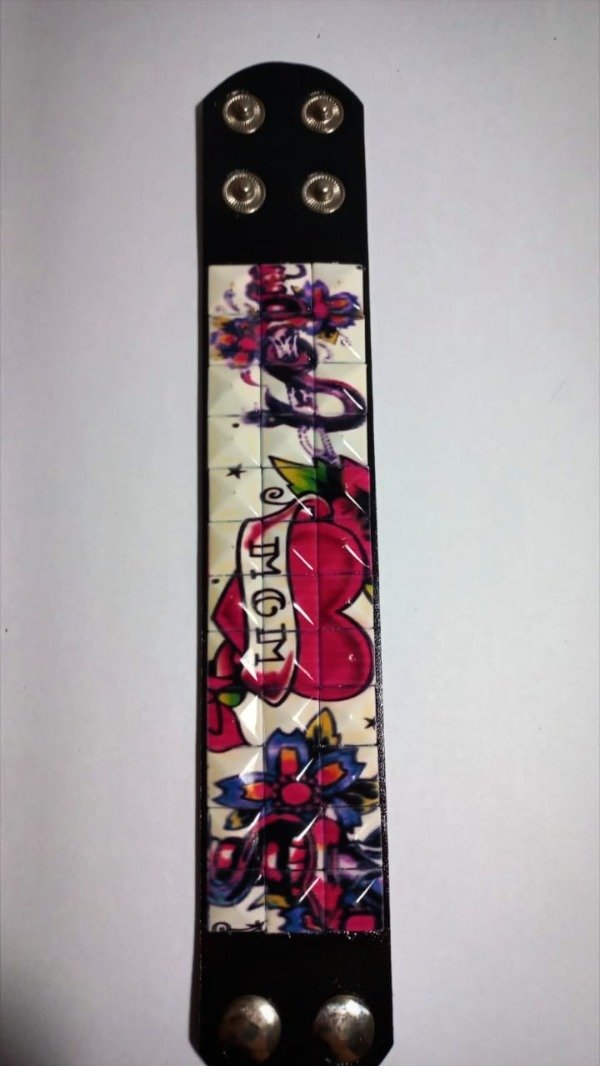 Producto - Muñequera vintage