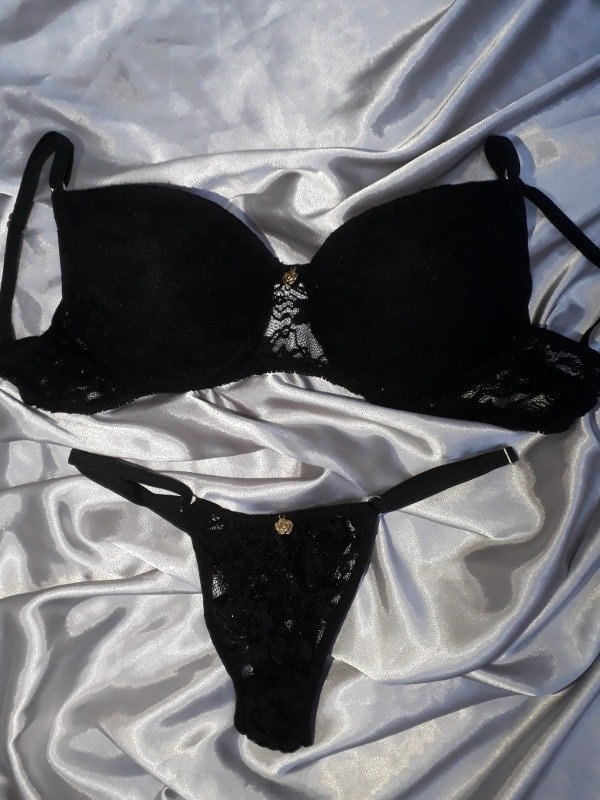 Producto - CONJUNTO TAZA SOFT DE ENCAJE CON LESS REGULABLE