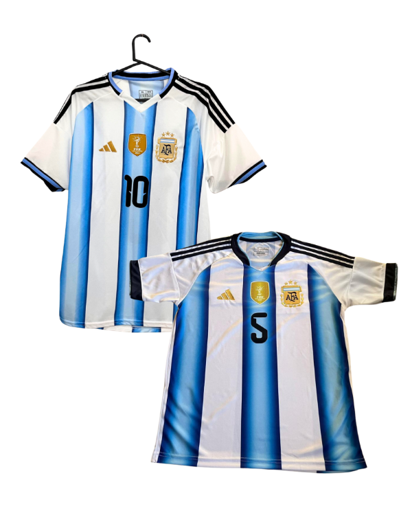 Producto - COMBO 4 - CAMISETAS ARGENTINA 2025/26 TITULARES (MESSI 10 + PAREDES 5)