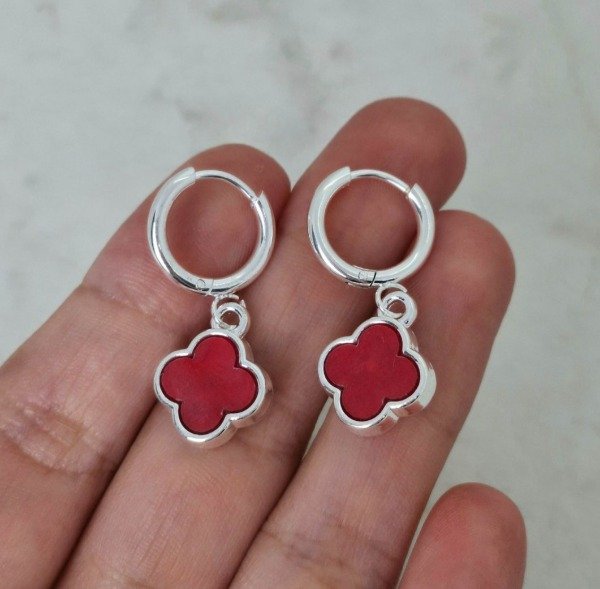 Producto - Argollitas acero blanco trébol - Rojo