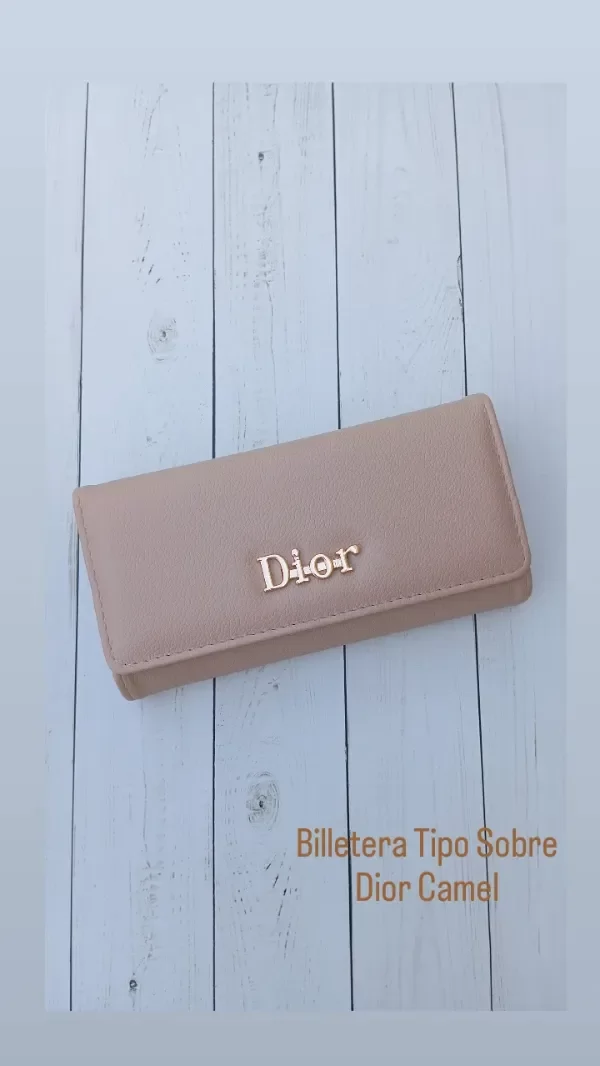Producto - BILLETERA TIPO SOBRE DIOR CAMEL
