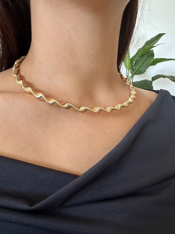 Producto - Chocker dorado rígido - 1