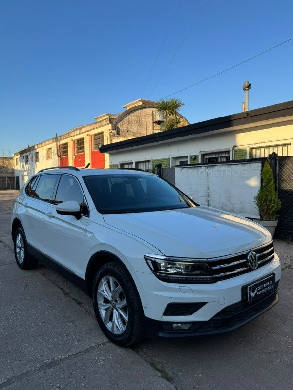 Producto - Volkswagen Tiguan Comfortline 2.0 TSI 4Motion DSG 2018 - 2
