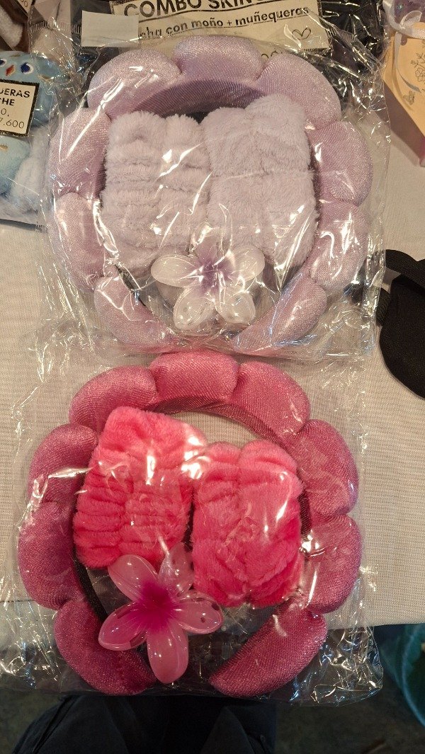 Producto - Combo: Diadema + Muñequeras + Broche de flor