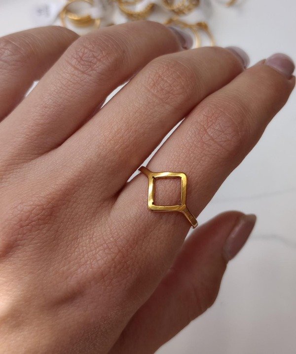 Producto - Anillo Dorado Rombo