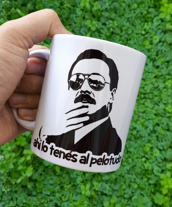 Producto - Ahí lo tenés al pelotudo [Esperando la Carroza] [Stencil Art]