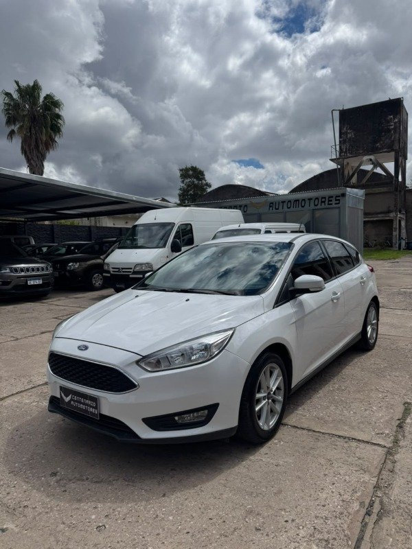 Ford Focus 1.6 S 5P MT 2018 en venta – Centenario Automotores
