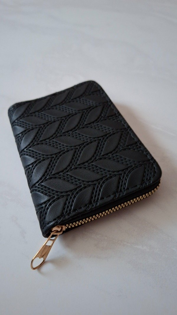 Producto - Billetera hojitas negra pocket