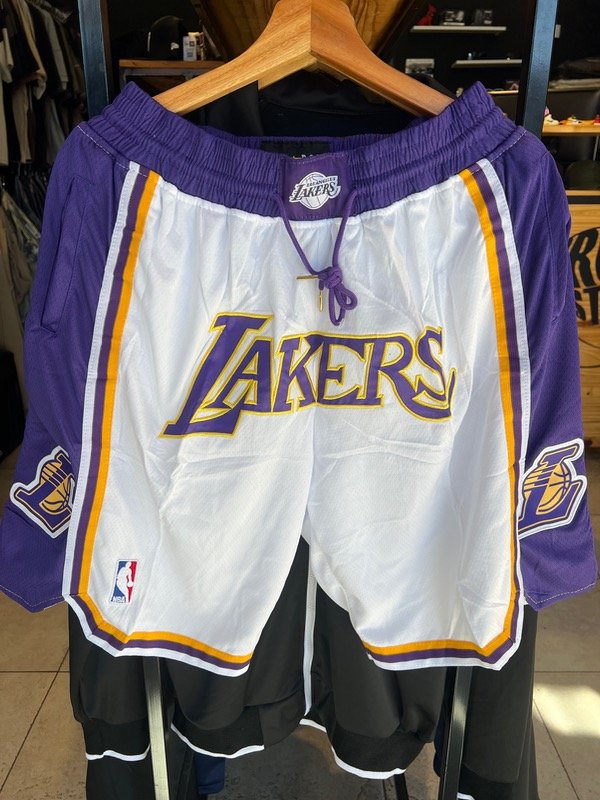 Producto - Short Lakers Blanco premium