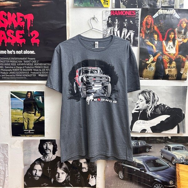 Producto - Remera Ford Bronco Fruit Of The Loom