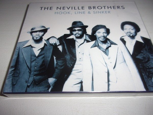 Producto - 2 CDS THE NEVILLE BROTHERS HOOK LINE AND SINKER NUEVO EUROPA