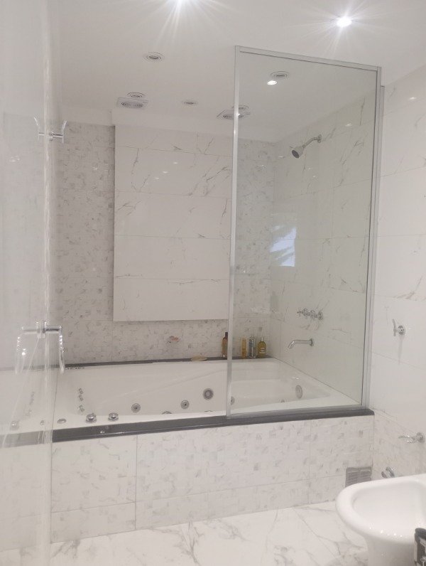 Producto - Mampara fija sobre bañera vidrios de 6mm transparentes - 0