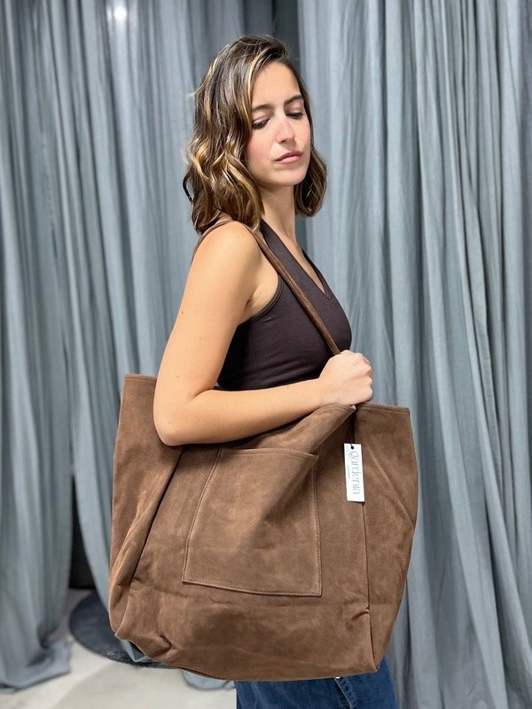 Producto - TOTE gamuza chocolate