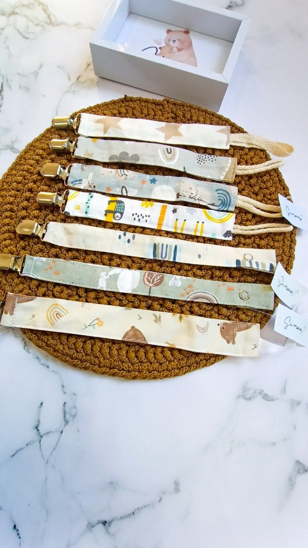 Producto - Portachupetes Madison bebe