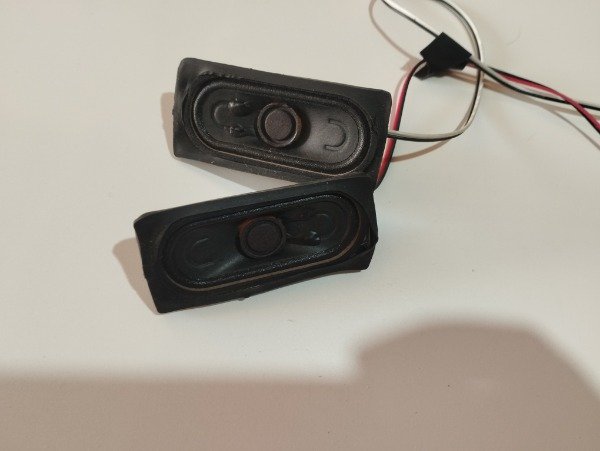 Producto - Juego Par De Parlantes Tv Xion Xi-led19