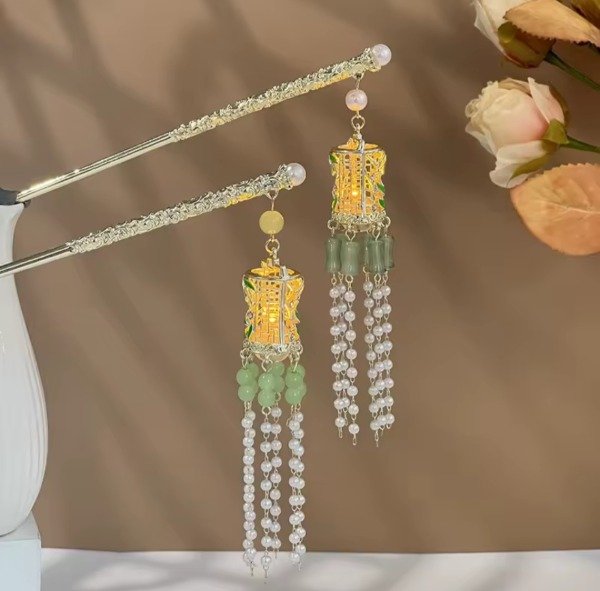 Producto - HORQUILLA PARA CABELLO CON LUZ - VARIOS