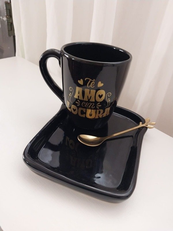 Producto - Taza con bandejita y cuchara te amo con locura