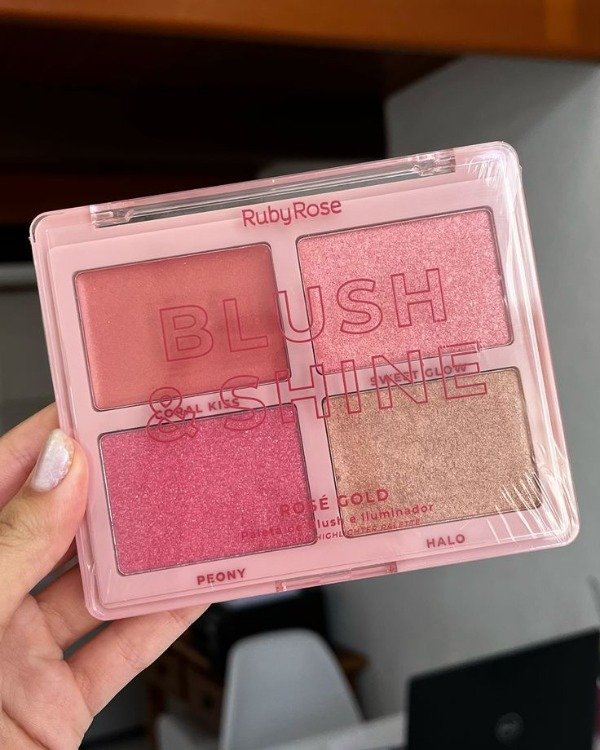 Producto - Paleta  blush and shine rosé gold de Ruby Rose