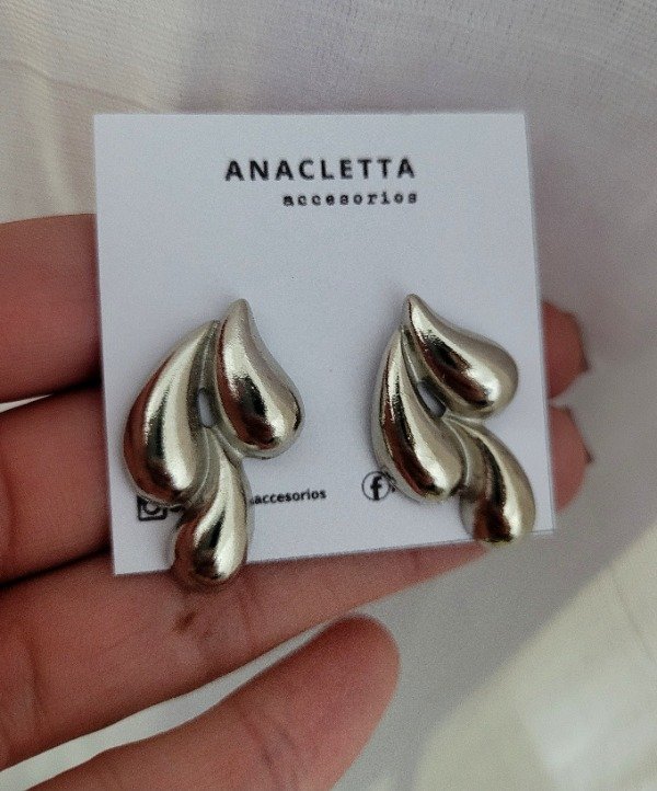 Producto - Aros triple gota Bijou