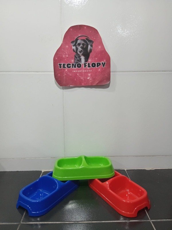 Producto - Comedero doble mascota 061