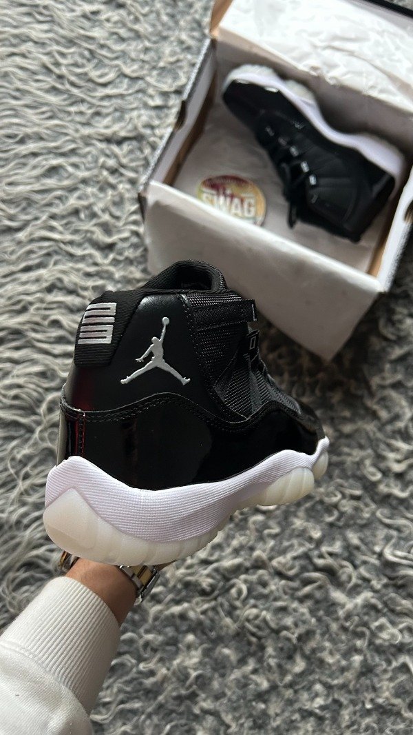 Producto - JORDAN RETRO 11 JUBILEE - 2