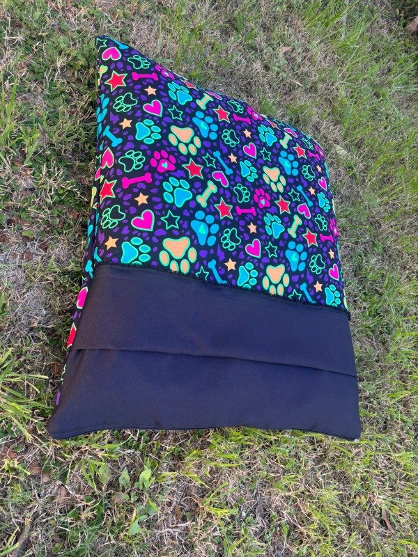 Producto - Bolsa de dormir con Colchon Tela Huellas fucsia - 3