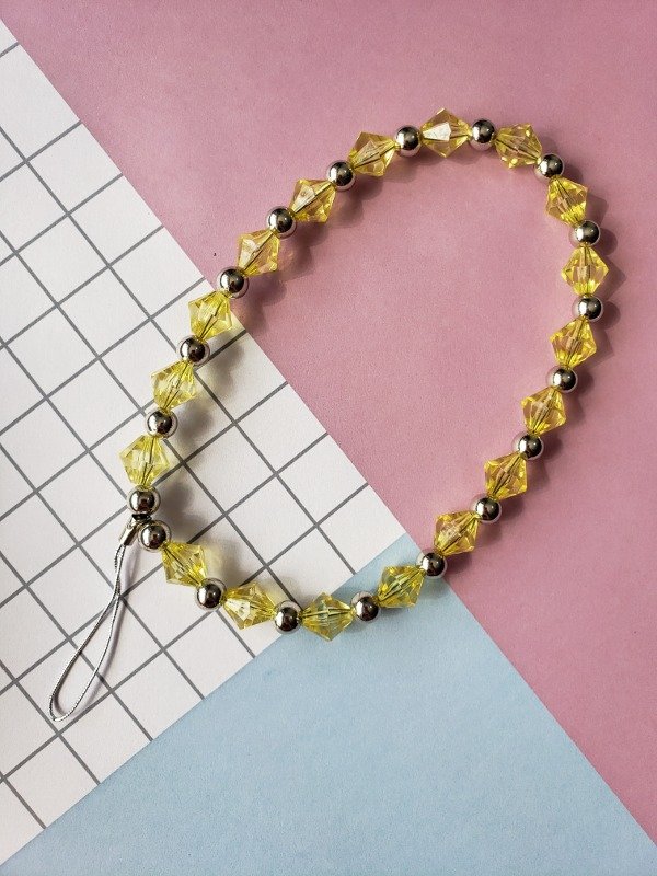 Producto - Strap perlas amarillas