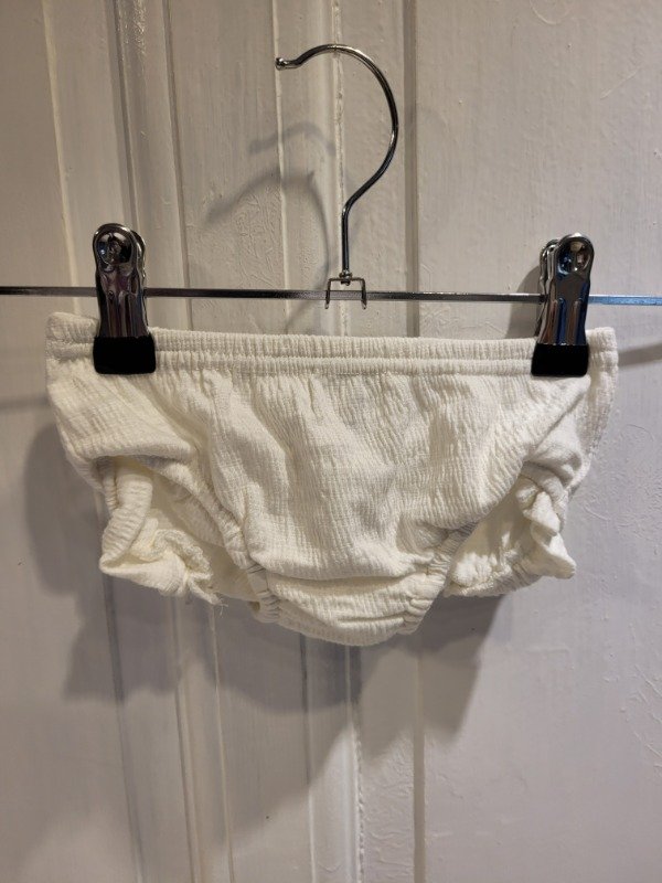 Producto - Bombachudo JESSICA SIMPSON blanco Talle 9/12 meses - PRECIO: 3X