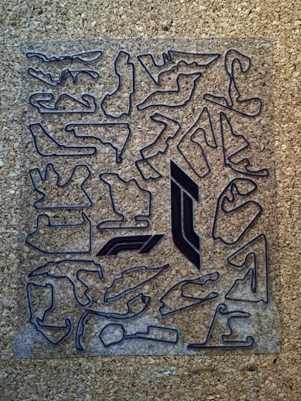 Producto - Plancha circuitos color negro