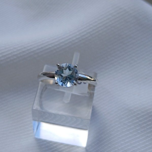 Producto - Anillo Plata 925 con topacio celeste - Talle 16