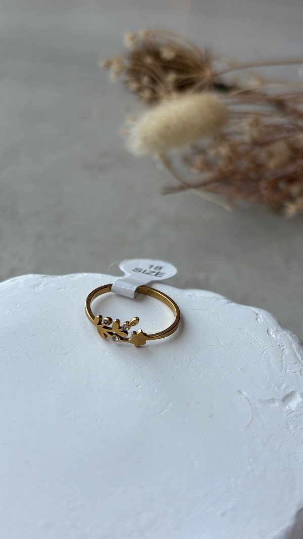 Producto - Anillo de acero dorado strass l tale 18 y 17