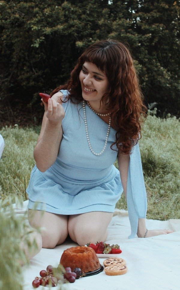 Producto - Conjunto de blusa con lazos y pollera pantalon