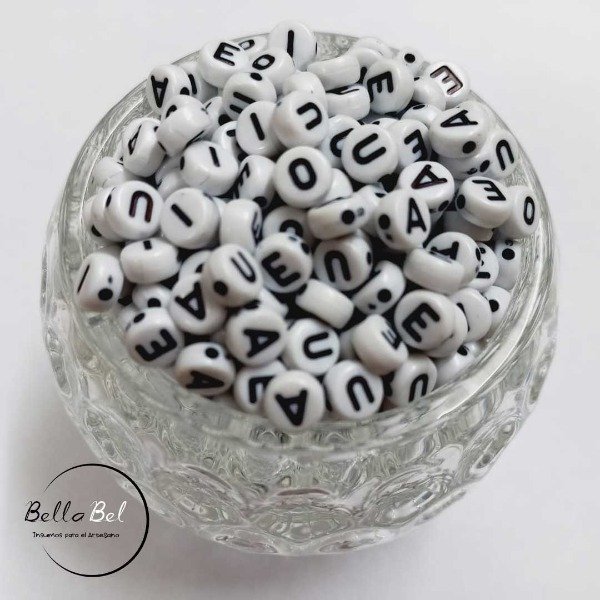 Producto - VOCALES BLANCAS CHATAS x20 gramos