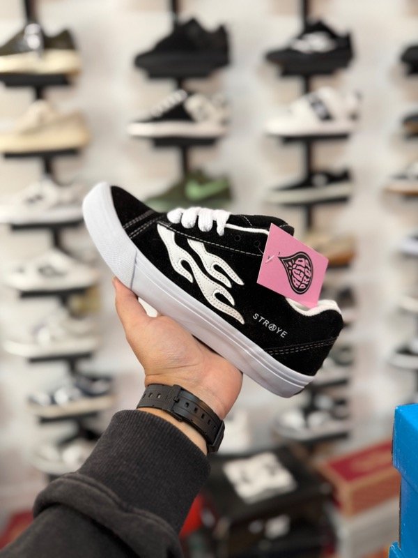 Producto - Straye Logan Puff Classic