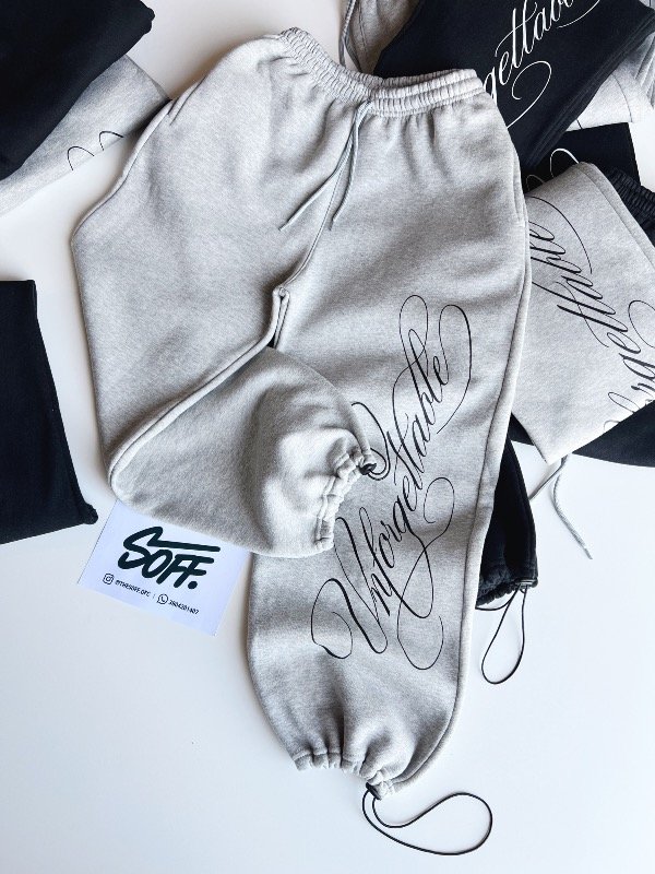 Producto - JOGGER BAGGY UNFORGETTABLE GRIS