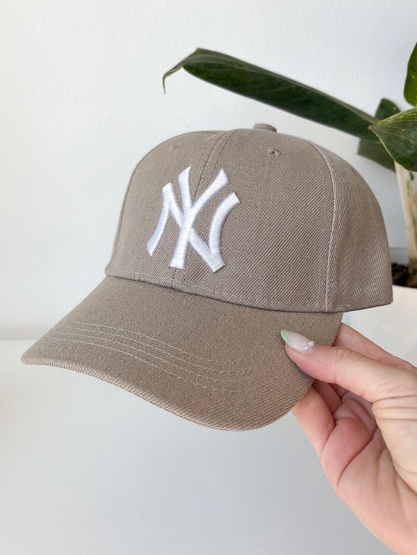 Producto - Gorra NYC (beige)