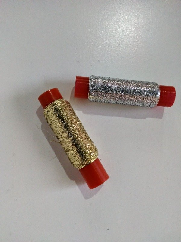 Producto - HILO METALIZADO LUREX